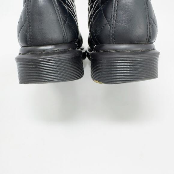 Dr. Marten's Quilted Black Leather Coralie Boot 39EU / 8W - Picture 6 of 8